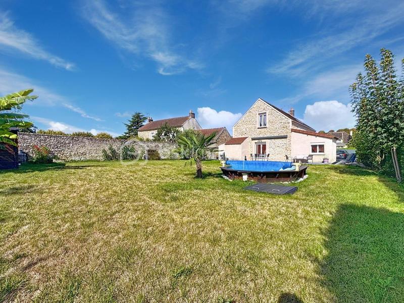 Maison de village - 145 m² - 6 pièces