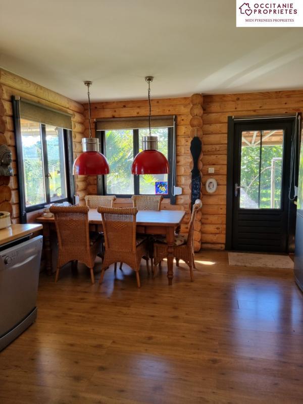 Maison de bois - 180 m² - 5 pièces