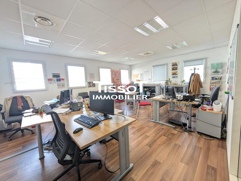 Bureau - 992 m²
