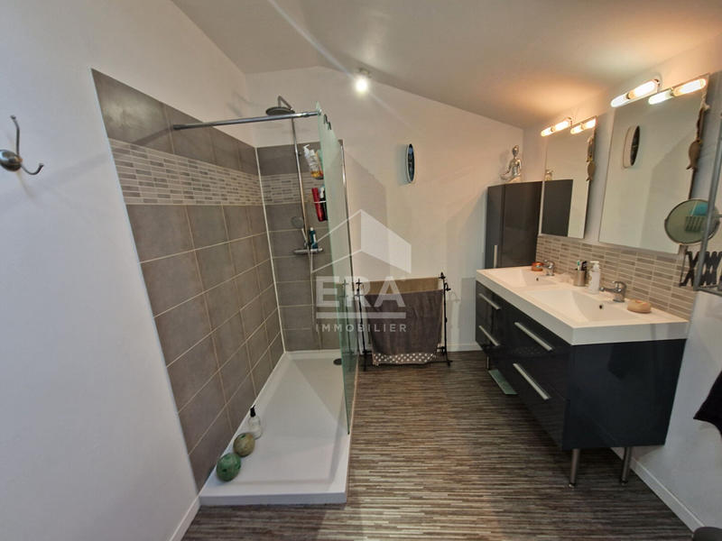 Maison - 157 m² - 5 pièces