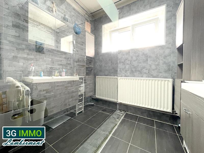 Maison - 339 m² - 10 pièces