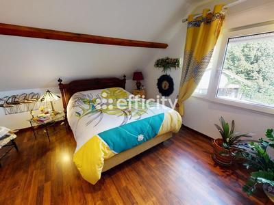 Maison - 160 m² - 9 pièces