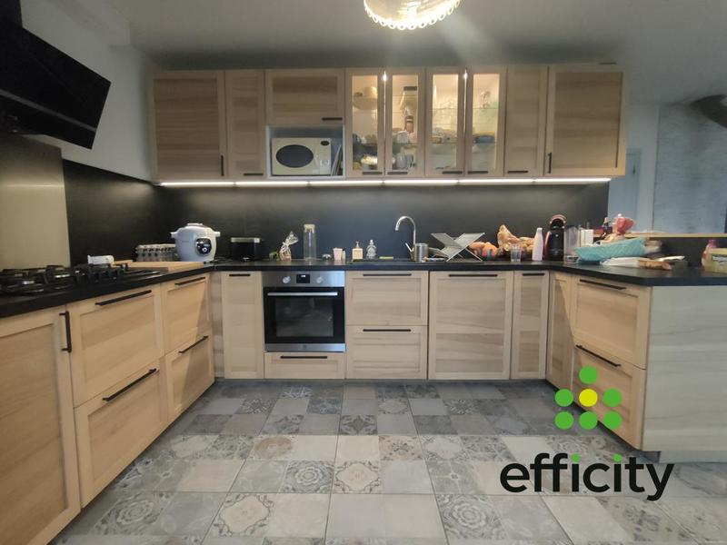 Pavillon - 155 m² - 7 pièces