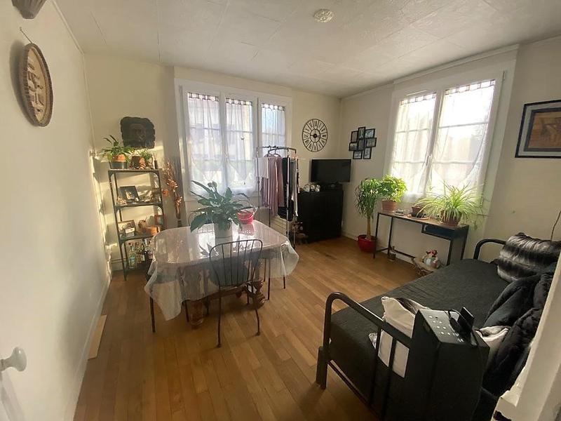 Immeuble - 210 m² - 11 pièces