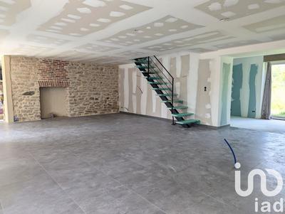 Maison - 202 m² - 5 pièces