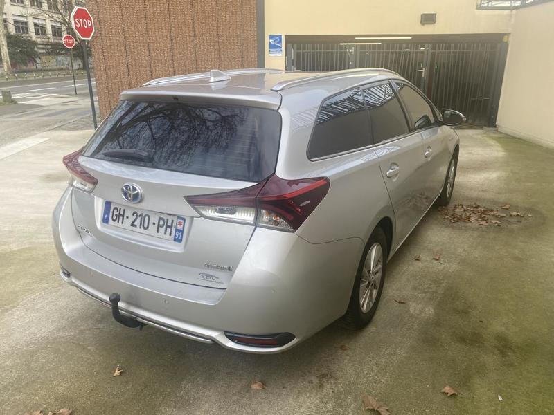 Toyota Auris 1.8 Vvti Hsd hybride 99 ch