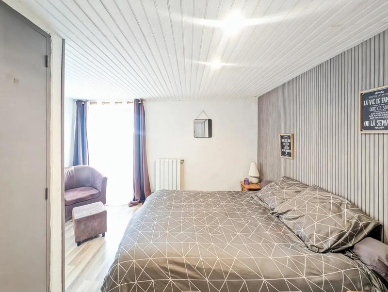 Corps de ferme - 340 m² - 12 pièces