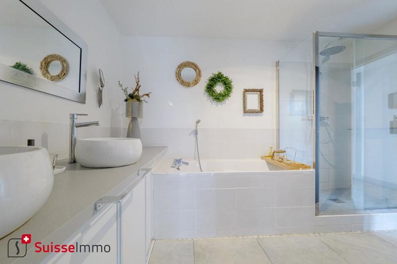 Appartement - 101 m² - 4 pièces