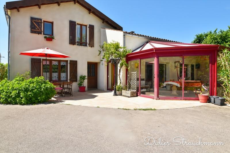 Maison - 200 m² - 7 pièces