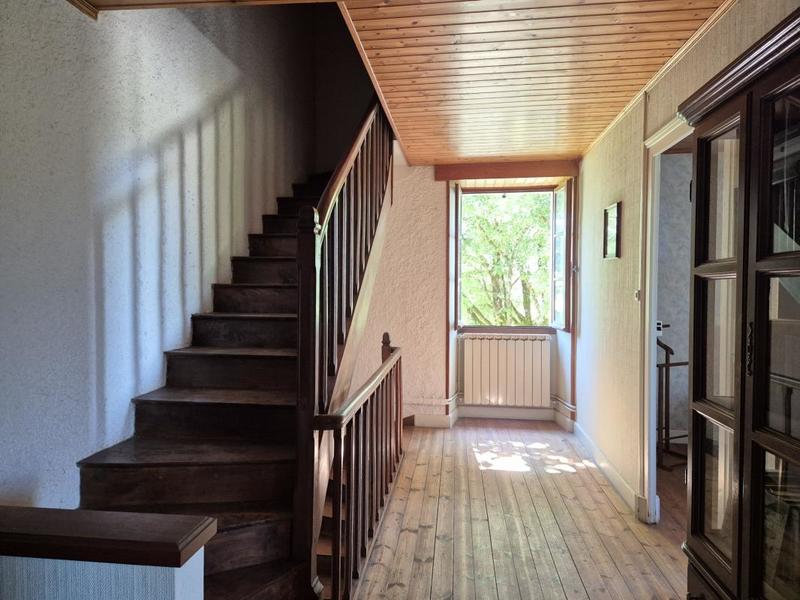 Maison en pierre - 197 m² - 8 pièces