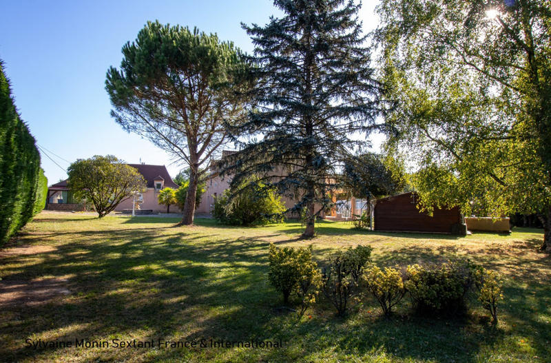 Maison - 400 m² - 14 pièces