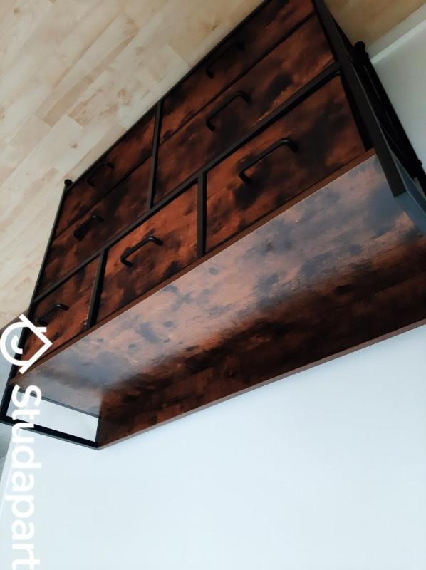 Chambre - 9 m² - 1 pièce