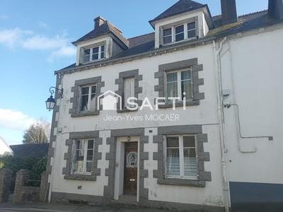 Maison - 150 m² - 9 pièces