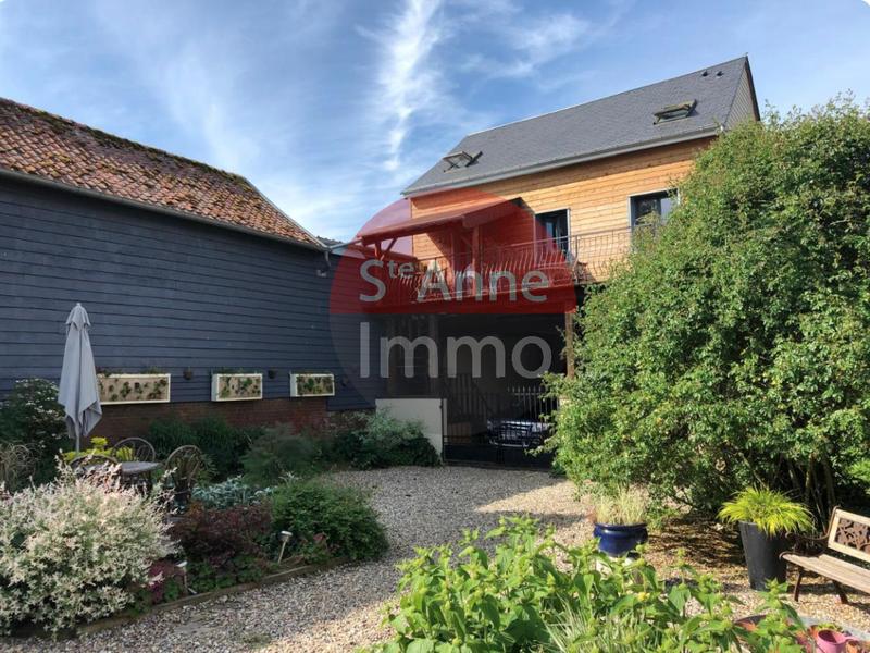 Maison - 240 m² - 4 pièces