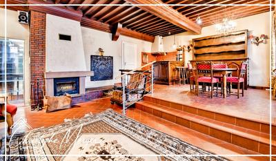 Maison - 245 m² - 8 pièces