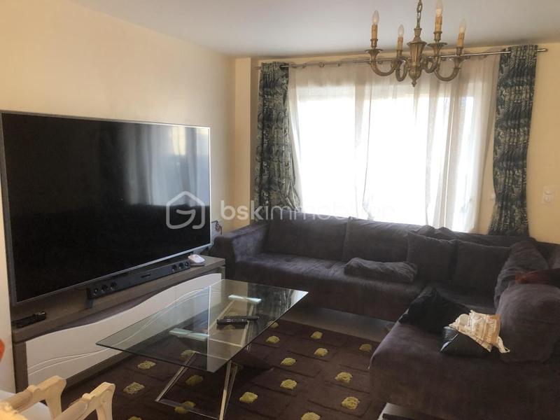 Maison traditionnelle - 93 m² - 6 pièces