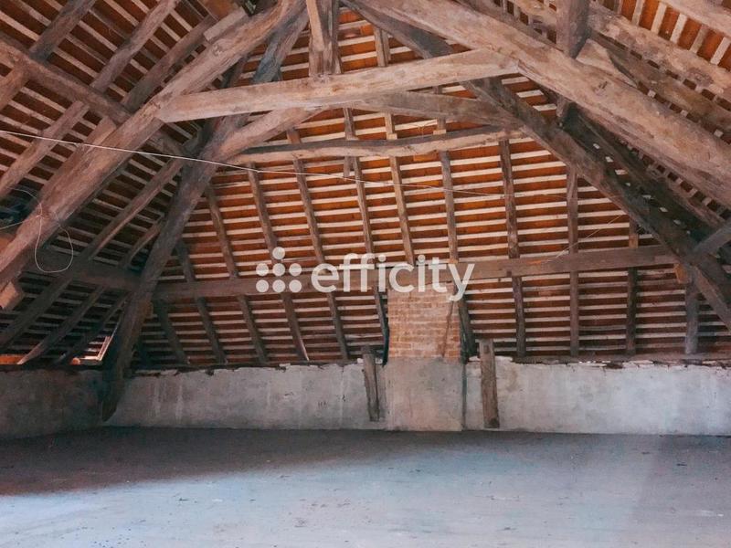 Maison - 210 m² - 7 pièces