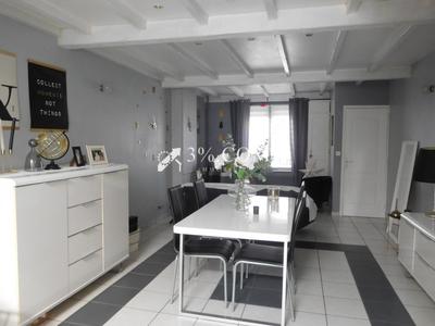Maison - 79 m² - 5 pièces