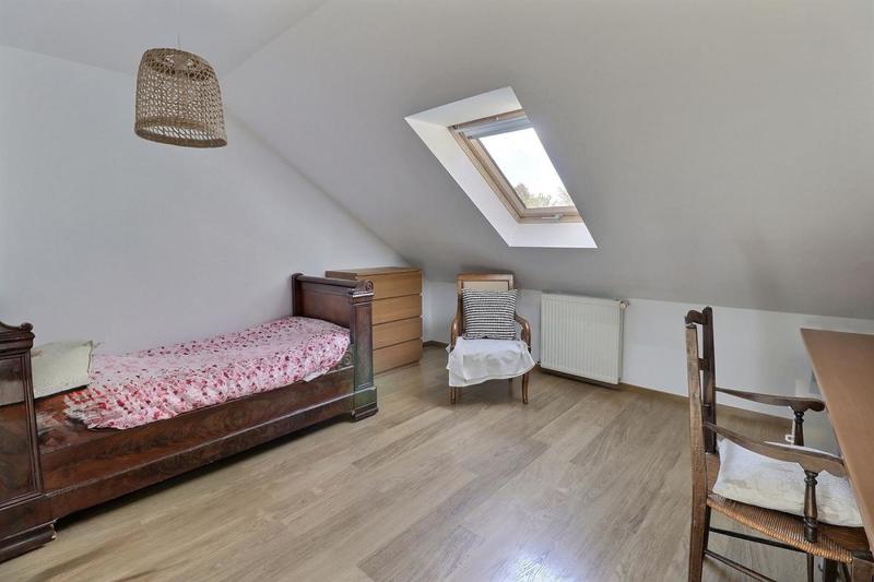 Maison - 184 m² - 8 pièces