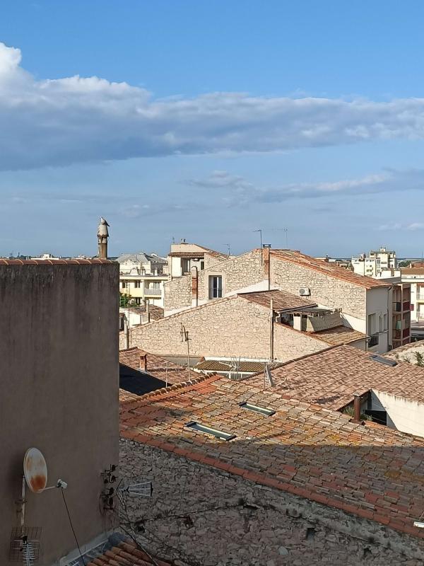 Studio - 149 m² - 5 pièces