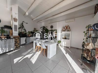 Maison - 90 m² - 3 pièces