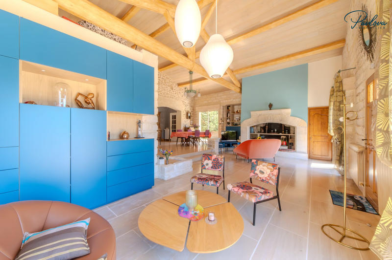 Maison traditionnelle - 280 m² - 6 pièces