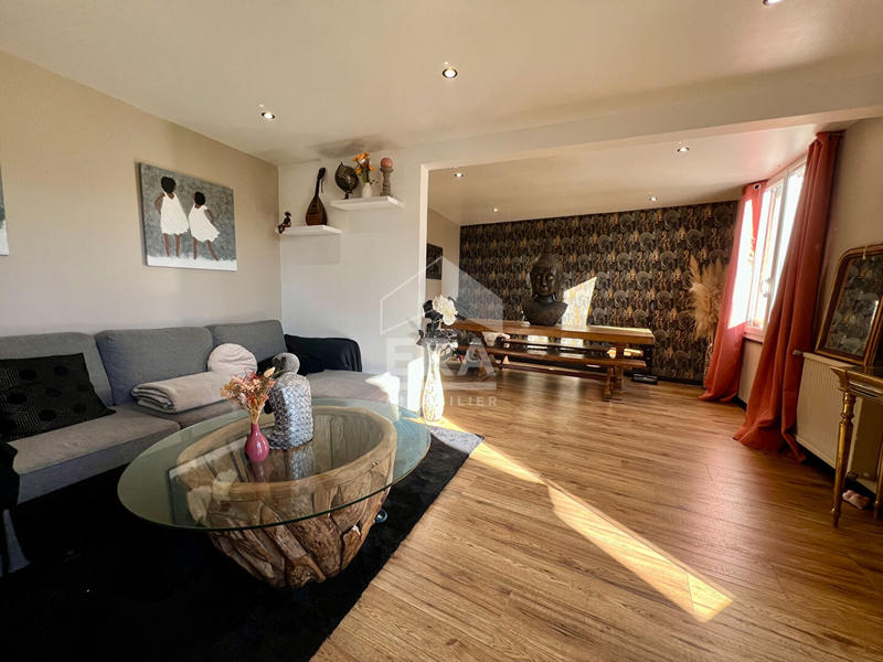 Appartement - 87 m² - 3 pièces