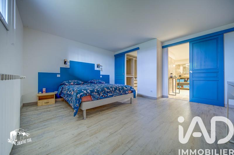 Maison - 202 m² - 6 pièces