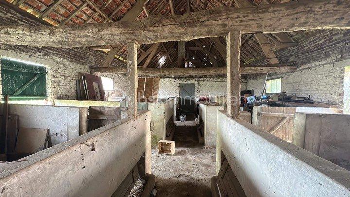 Corps de ferme - 170 m² - 7 pièces