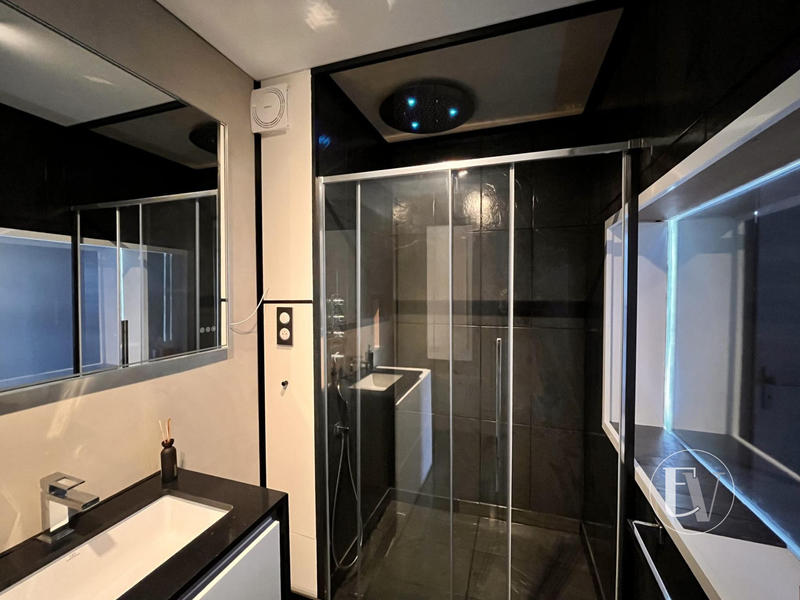 Villa - 141 m² - 6 pièces