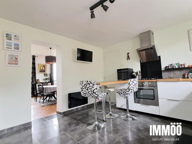 Maison - 352 m² - 8 pièces