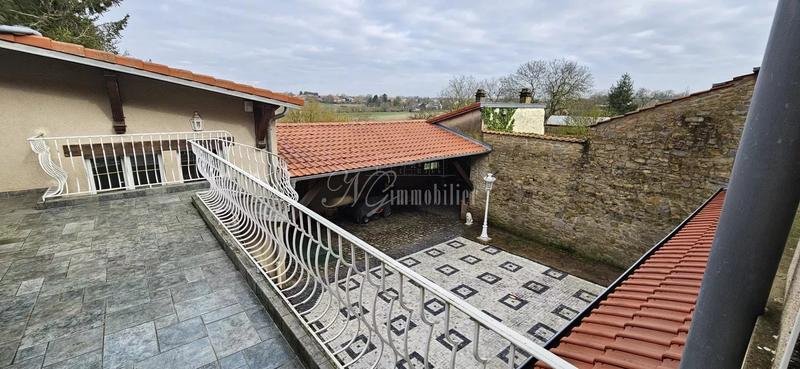 Maison de village - 295 m² - 7 pièces