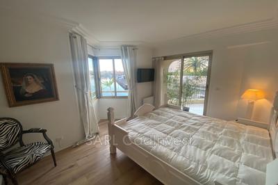 Appartement - 80 m² - 3 pièces