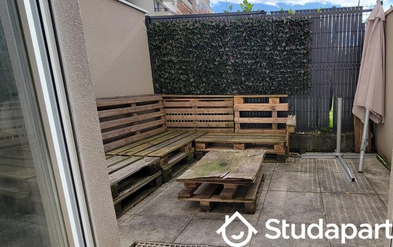 Chambre - 12 m² - 1 pièce