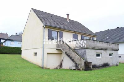 Maison - 90 m² - 4 pièces