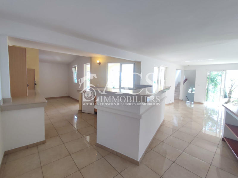 Maison - 125 m² - 4 pièces