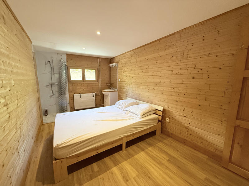 Châlet - 329 m² - 13 pièces