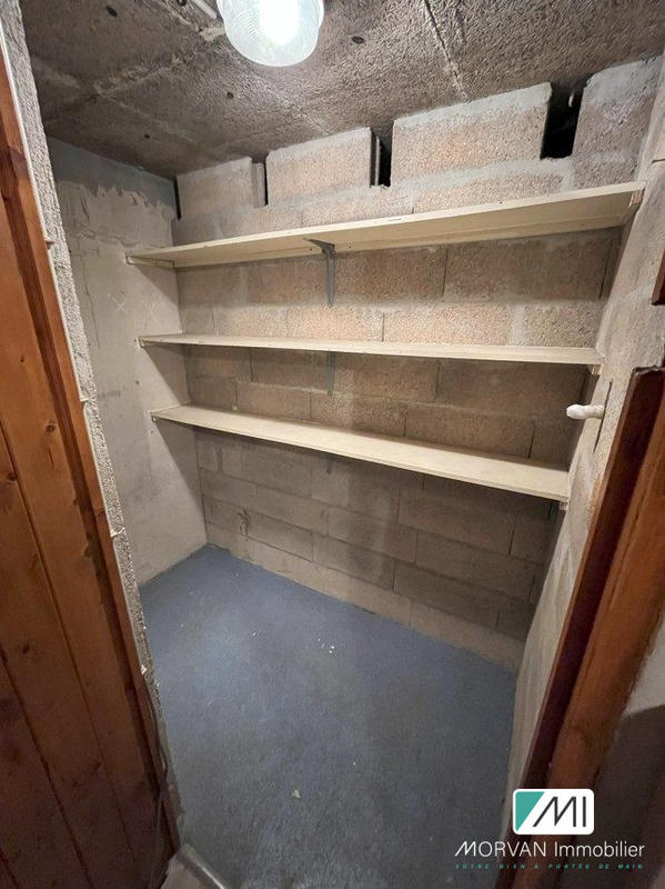 Parking / Garage - 4 m²