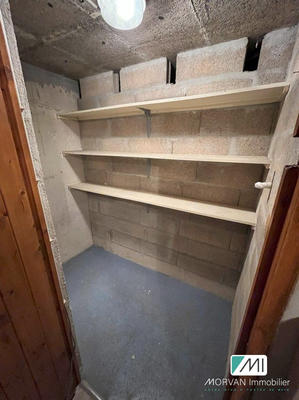 Parking / Garage - 4 m²