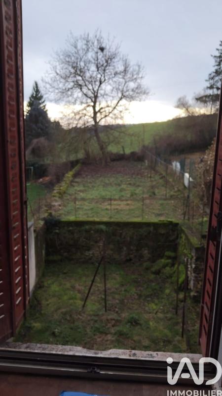 Maison - 250 m² - 6 pièces