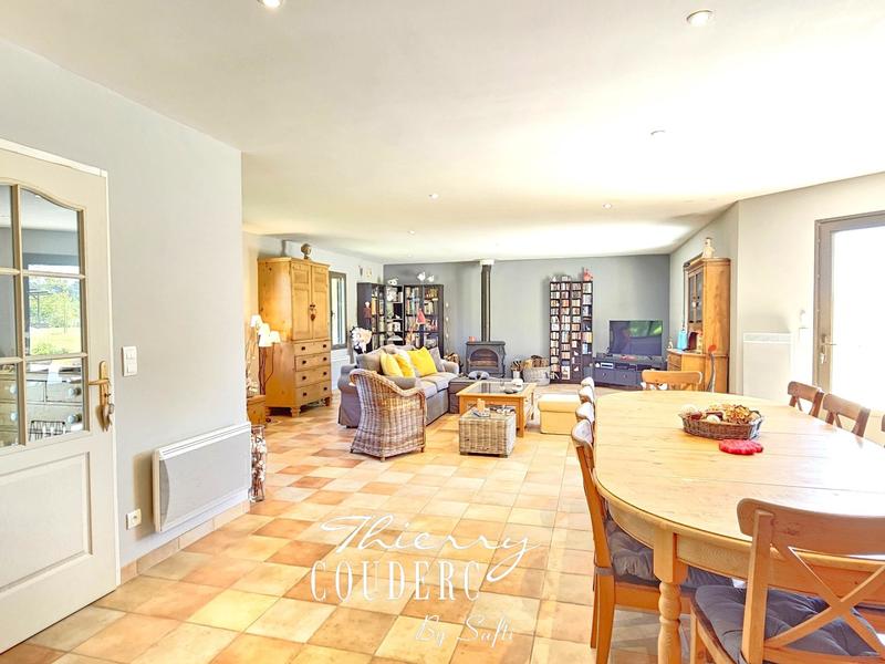 Maison - 145 m² - 5 pièces