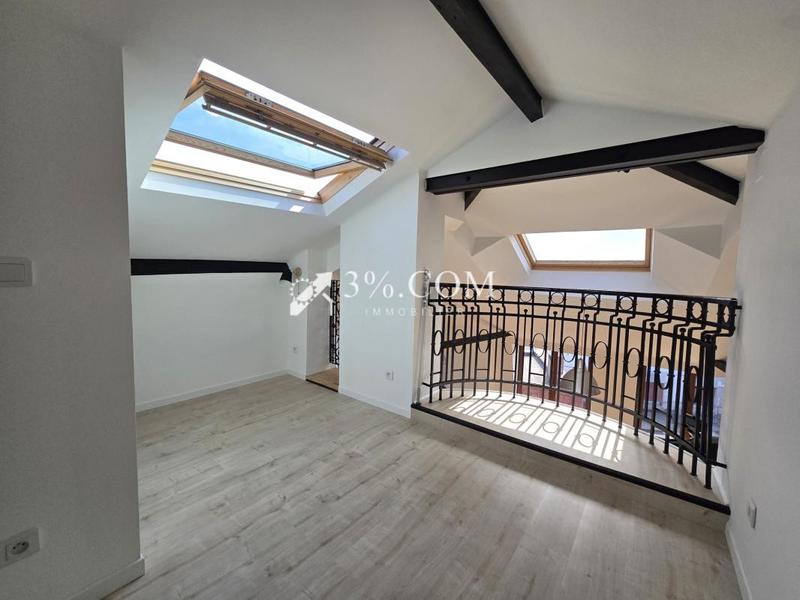 Loft - 91 m² - 2 pièces