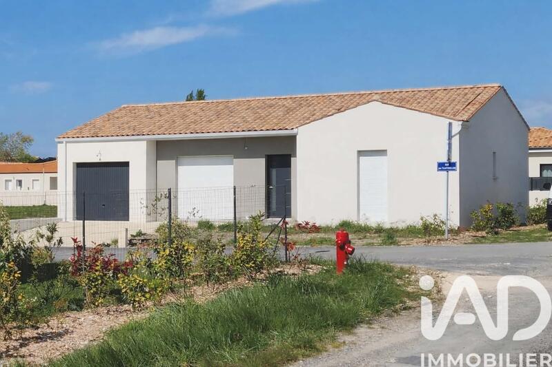 Maison - 96 m² - 4 pièces