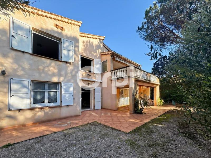 Maison - 148 m² - 6 pièces