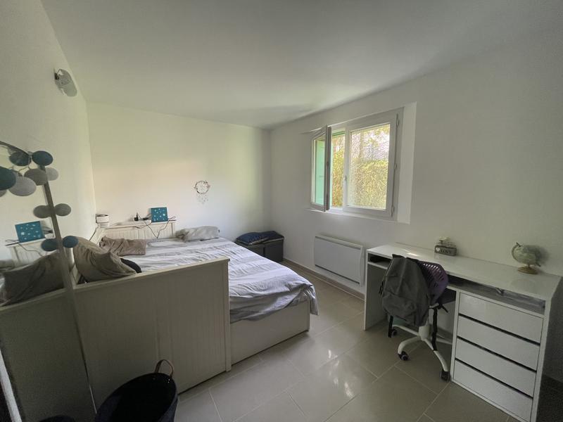 Appartement - 90 m² - 4 pièces