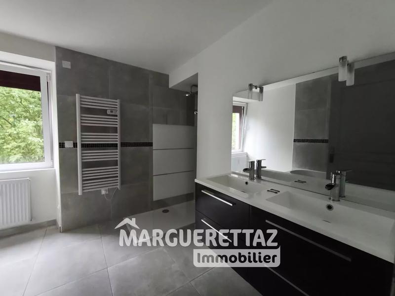 Appartement - 95 m² - 4 pièces