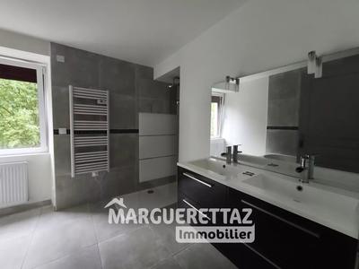 Appartement - 95 m² - 4 pièces
