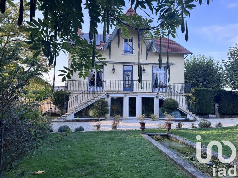 Maison - 280 m² - 7 pièces