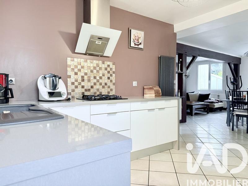 Maison - 104 m² - 6 pièces