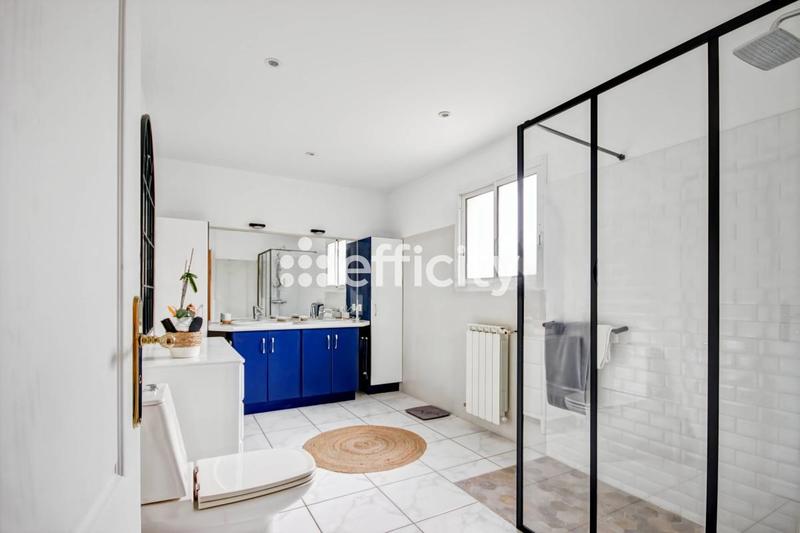 Maison - 145 m² - 6 pièces